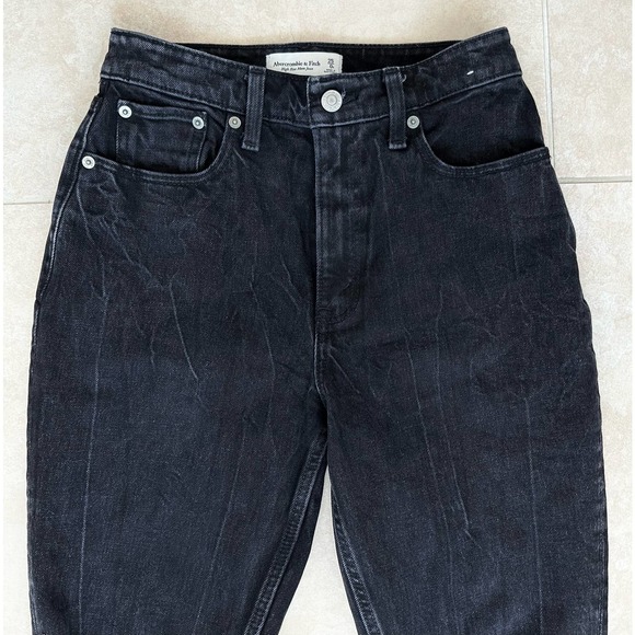 Abercrombie & Fitch Curve Love High Rise Black Distressed Mom Jeans - Picture 6 of 12
